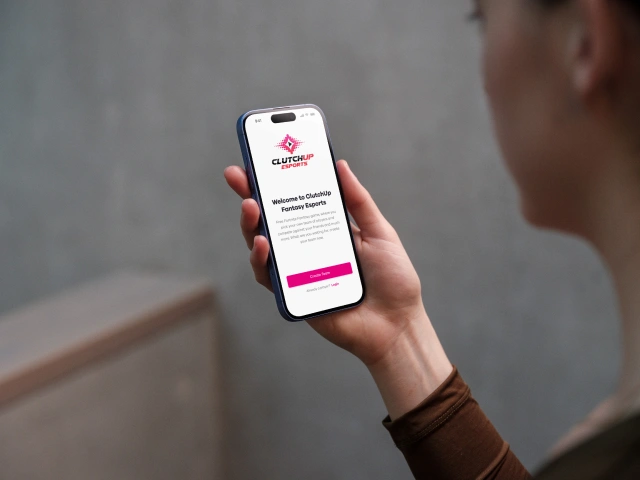 Clutch Up - case study card